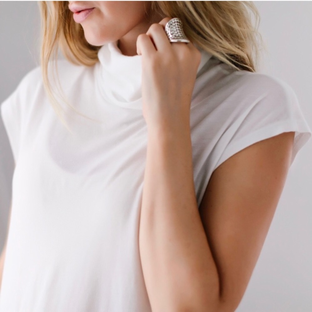 White turtleneck XS